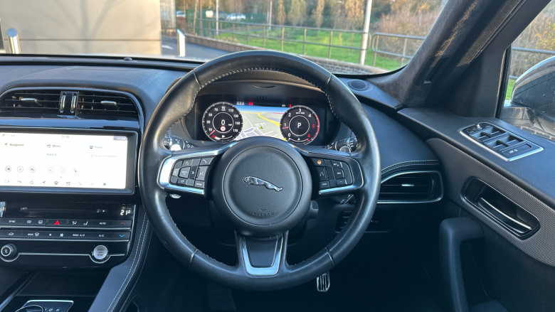 Jaguar F-Pace 2.0d [180] Chequered Flag 5dr Auto AWD Diesel Estate